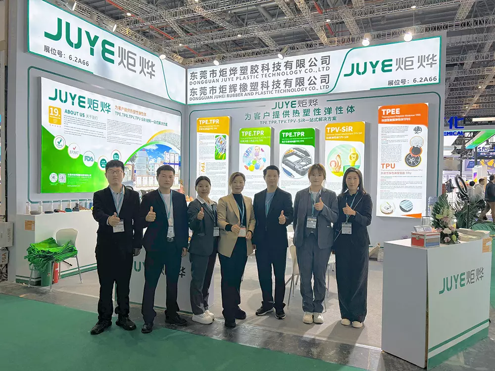 Du 21 au 24 avril 2026, nous avons participé avec succès au CHINAPLAS 2026, le Salon international du caoutchouc et du plastique, au Centre national des congrès et expositions de Shanghai, au stand 6.2A66.